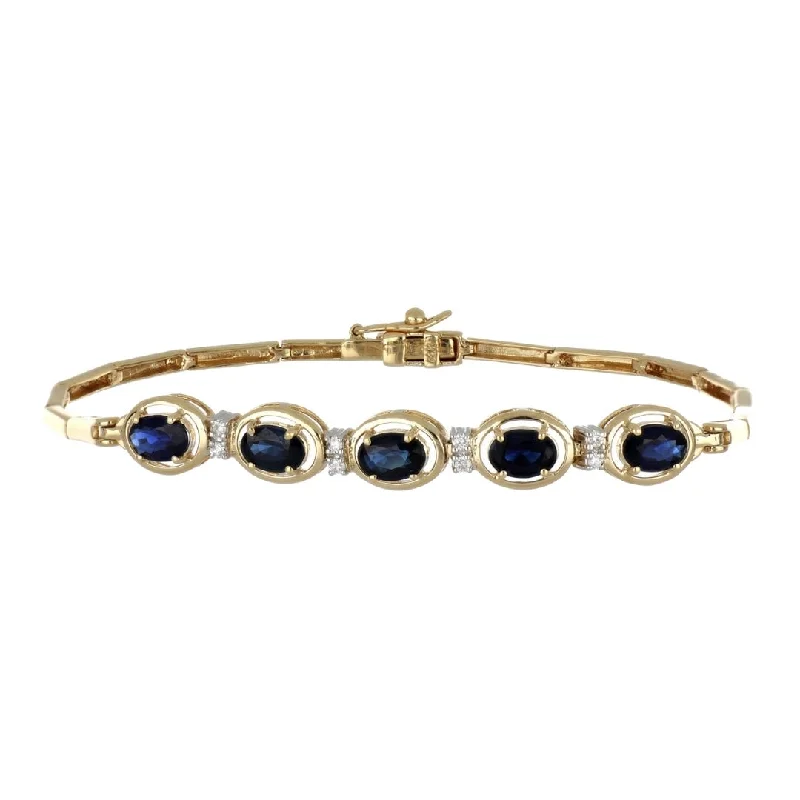 Blue Sapphire Bracelet (Blue Sapphire 2.5 cts. White Diamond 0.09 cts.)