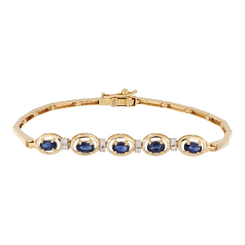 Blue Sapphire Bracelet (Sapphire 1.68 cts. White Diamond 0.08 cts.)