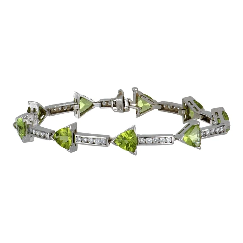 Peridot Bracelet (Peridot 9 cts. White Diamond 1.6 cts.)