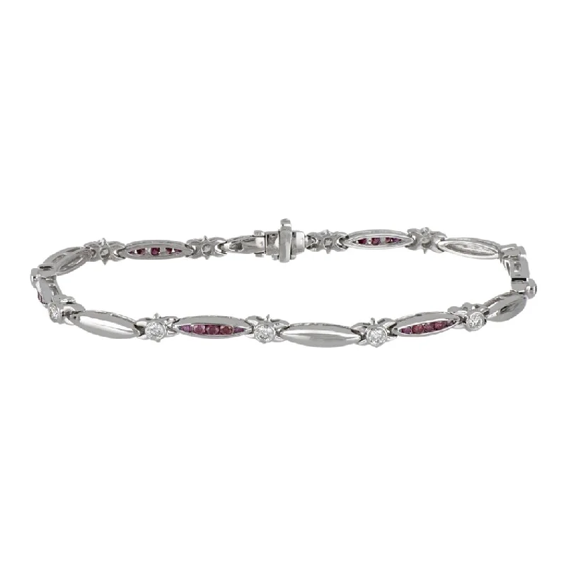 Purple Diamond Bracelet (Purple Diamond 0.67 cts. White Diamond 0.62 cts.)