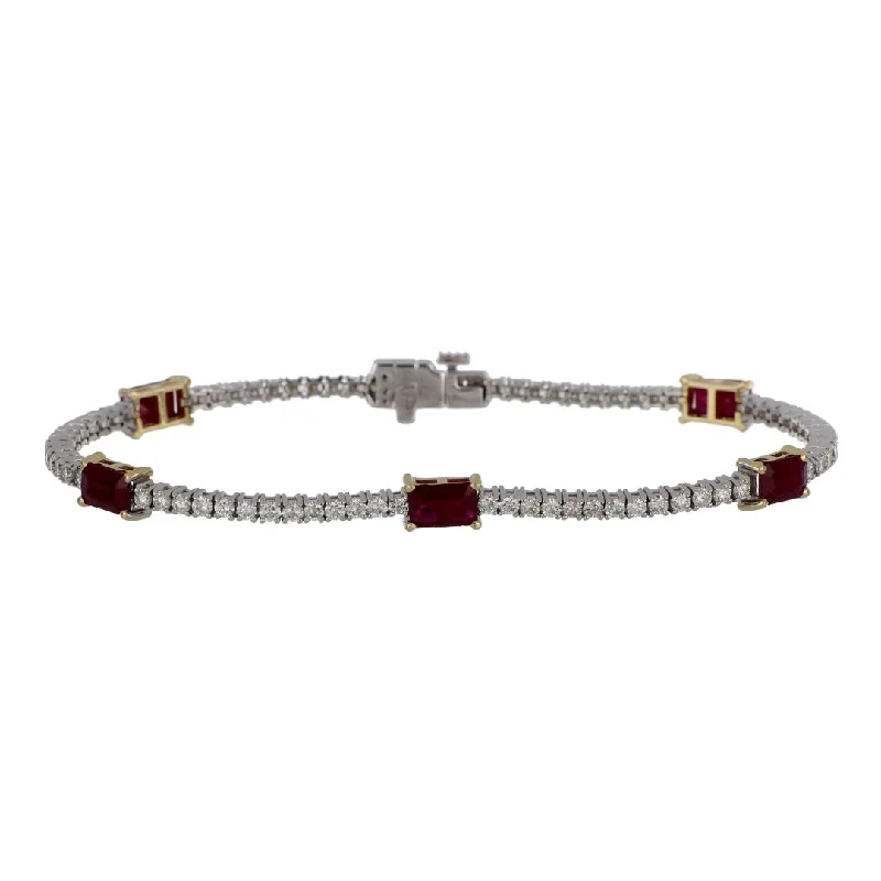 Ruby Bracelet (Ruby 2.82 cts. White Diamond 1.94 cts.)