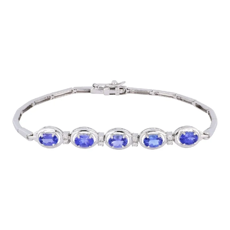 Tanzanite Bracelet (Tanzanite 2.47 cts. White Diamond 0.09 cts.)