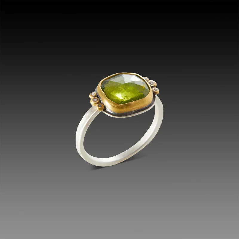 Vesuvianite Ring with Diamond Trios