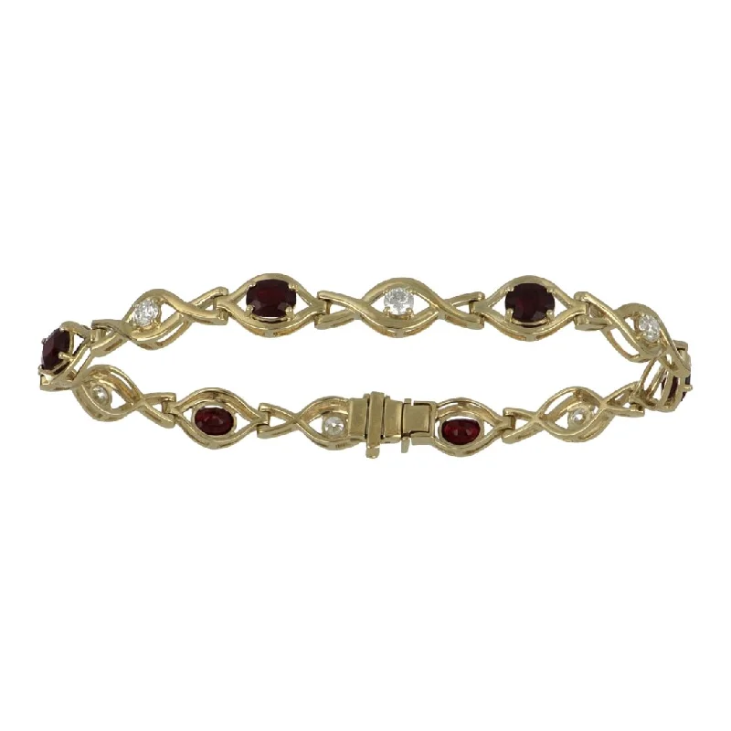 Ruby Bracelet (Ruby 4.74 cts. White Diamond 1.11 cts.)