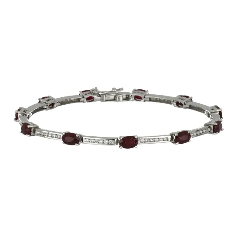 Ruby Bracelet (Ruby 6.76 cts. White Diamond 0.97 cts.)