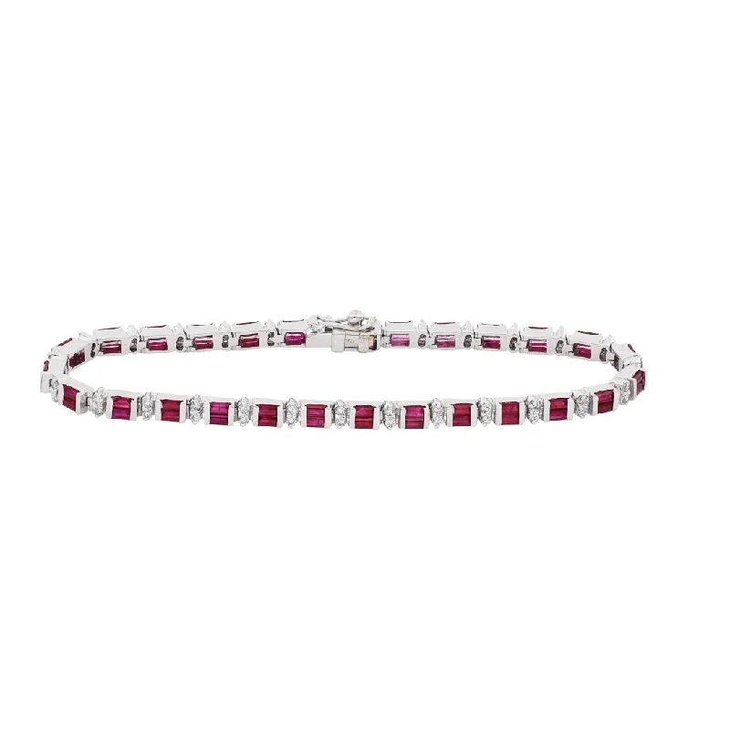 Ruby Bracelet (Ruby 4.47 cts. White Diamond 0.9 cts.)