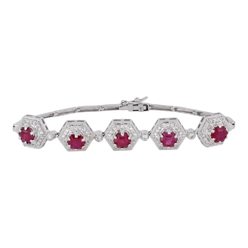 Ruby Bracelet (Ruby 4.67 cts. White Diamond 0.83 cts.)